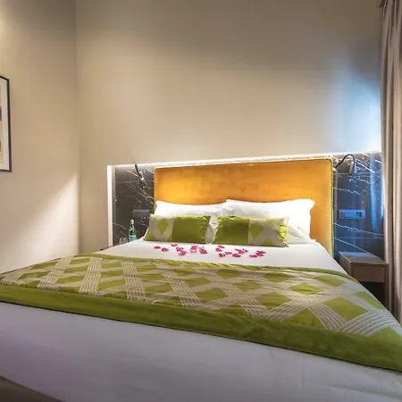 Neman Maison Experience I Pantheon 4* 로마