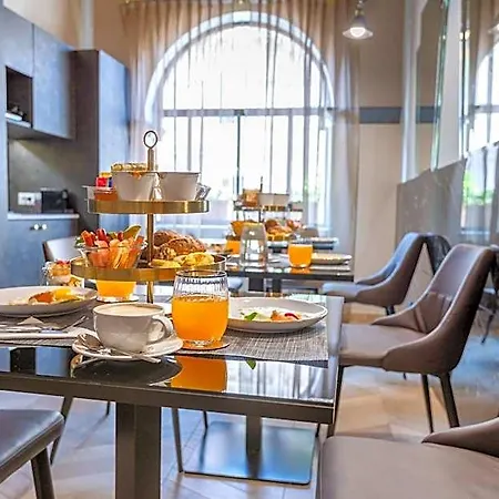 Neman Maison Experience I Pantheon לינה וארוחת בוקר 4*