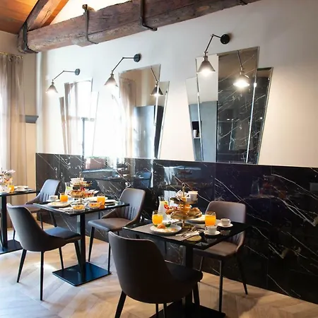 Alojamento de Acomodação e Pequeno-almoço Neman Maison Experience I Pantheon