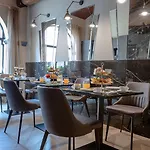 Bed & Breakfast Neman Maison Experience I Pantheon Rom